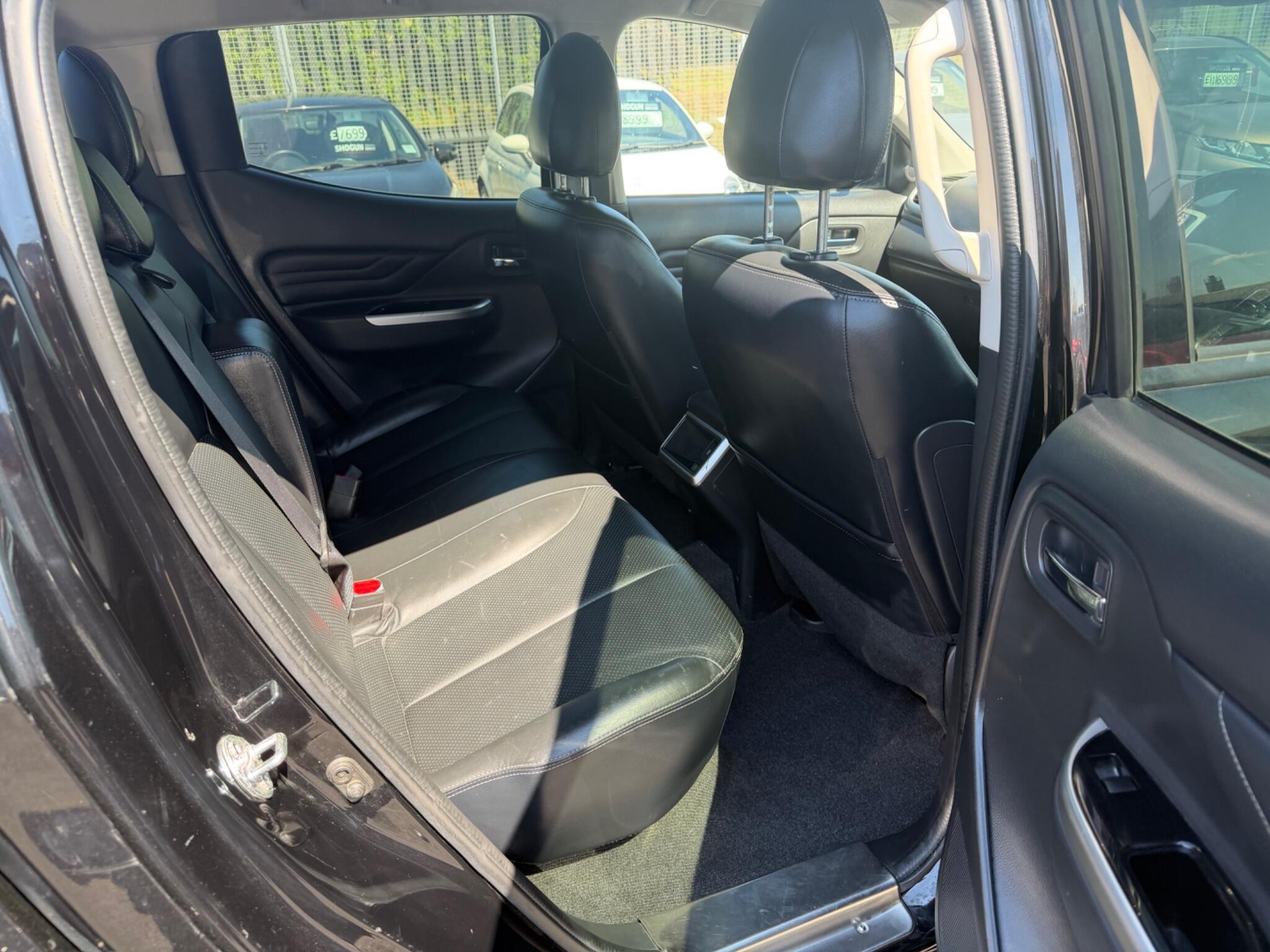 Mitsubishi L200