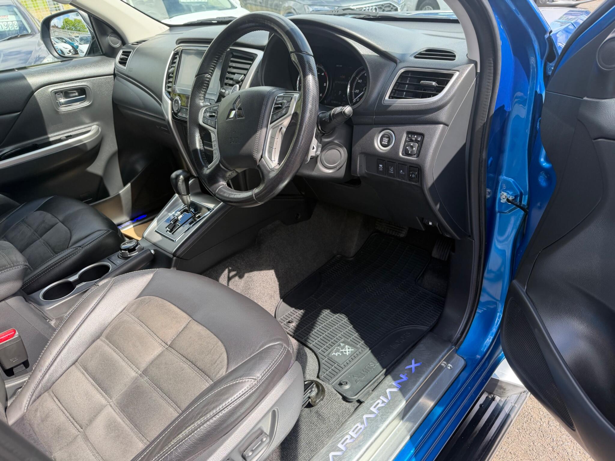 Mitsubishi L200