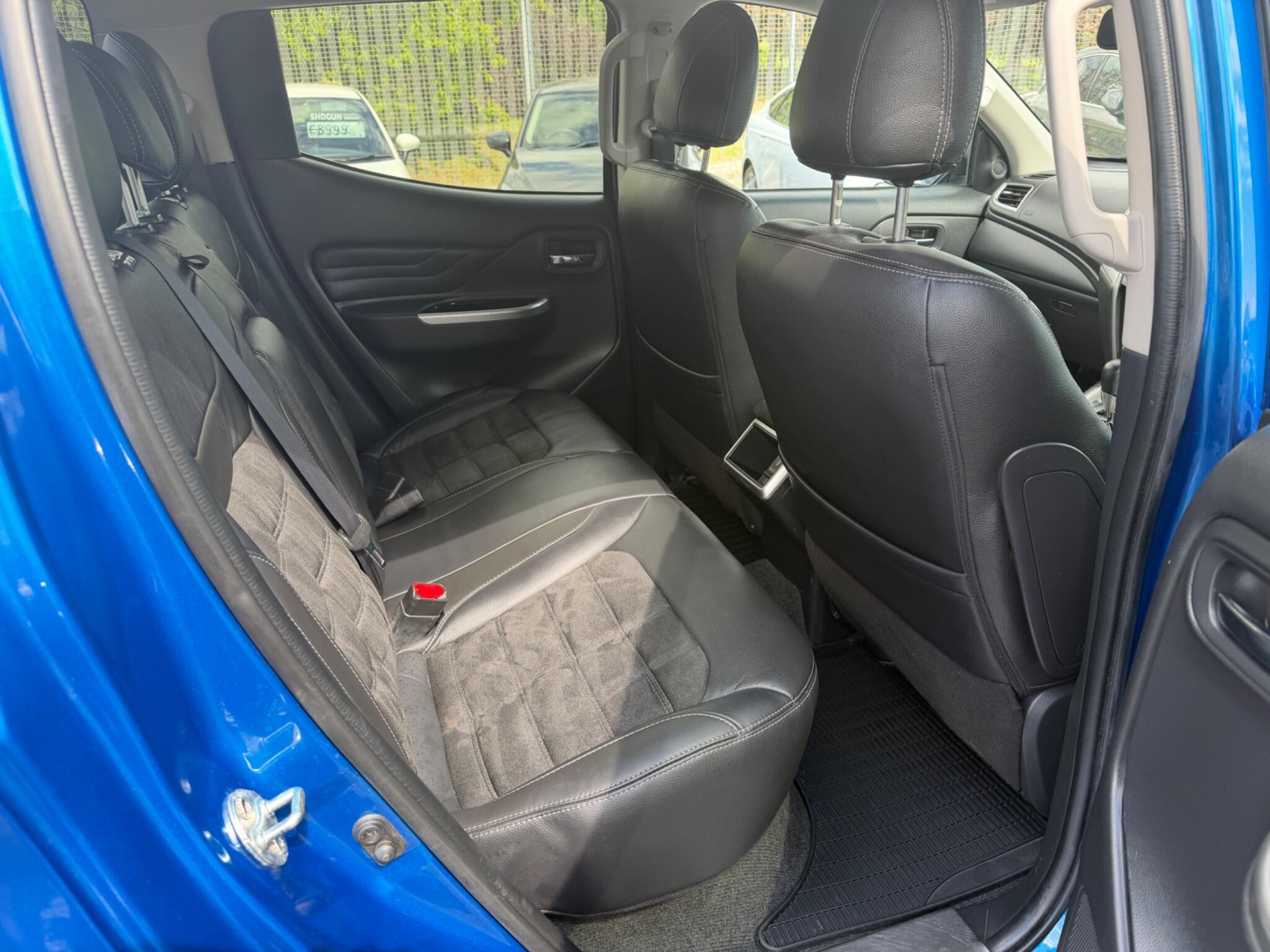 Mitsubishi L200