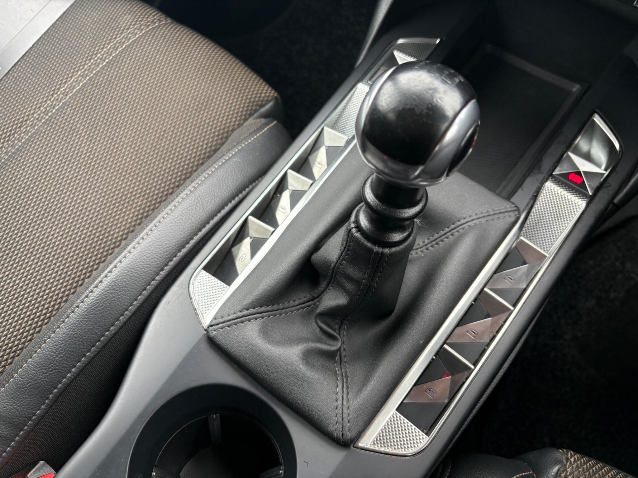 DS AUTOMOBILES DS 3 CROSSBACK