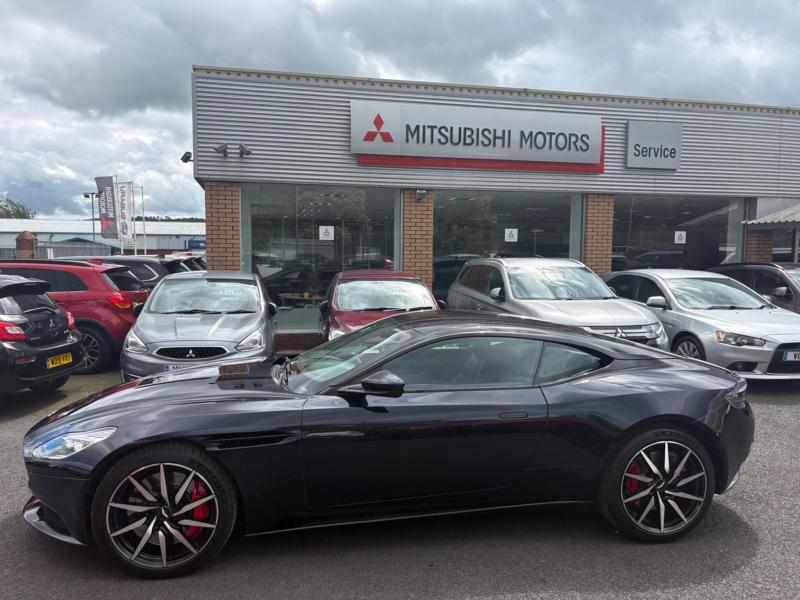 Aston Martin Db11