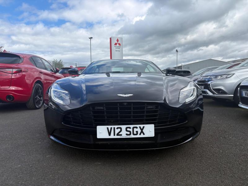 Aston Martin Db11
