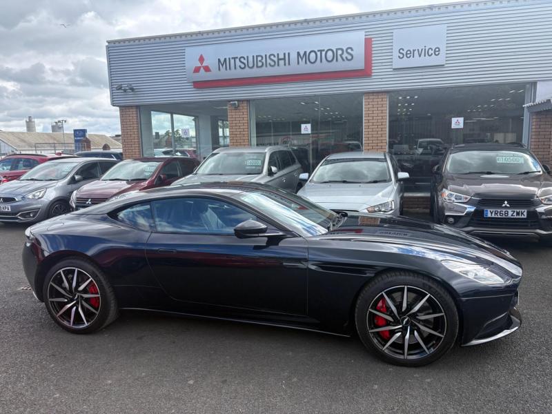 Aston Martin Db11