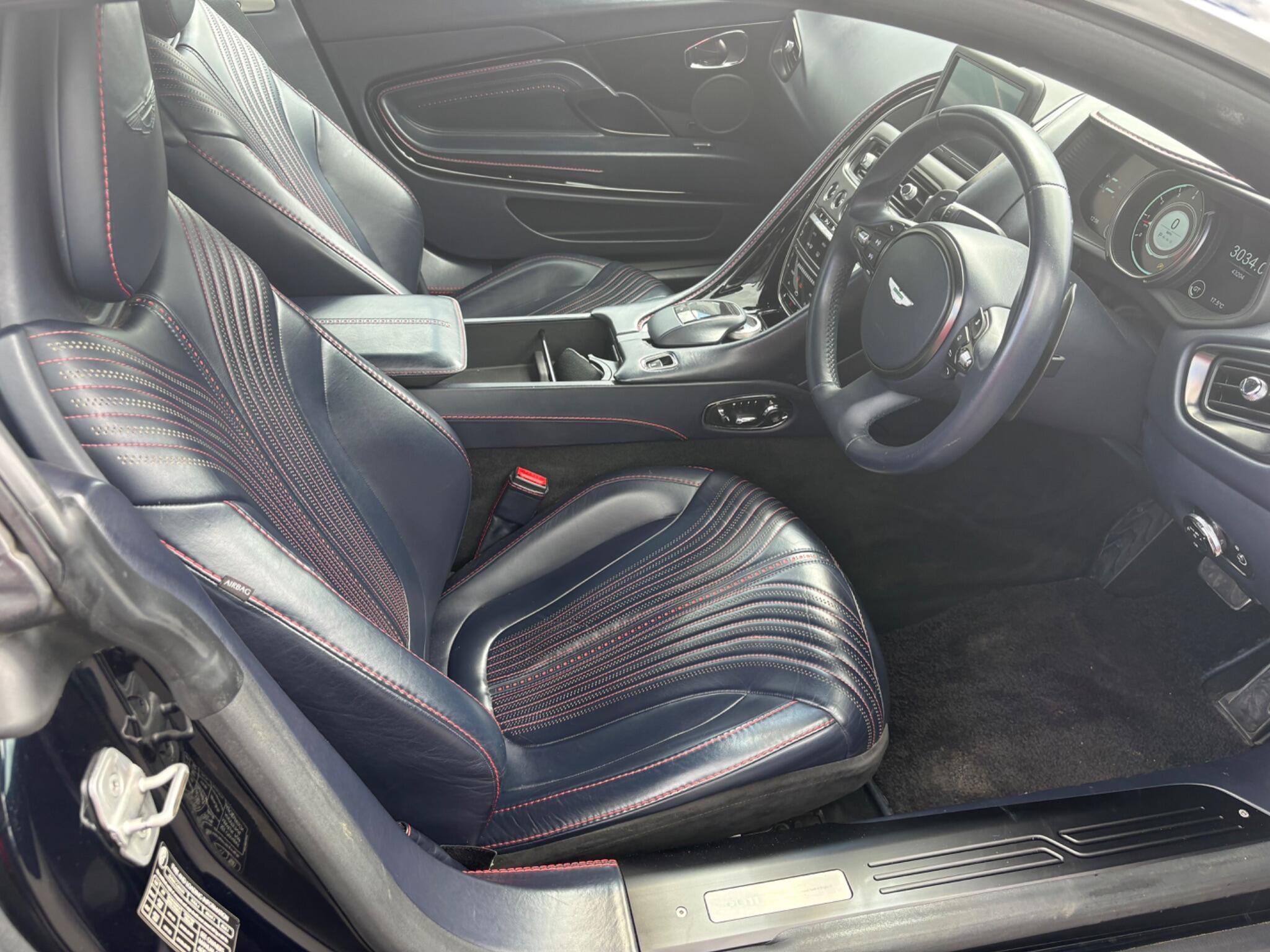 Aston Martin Db11