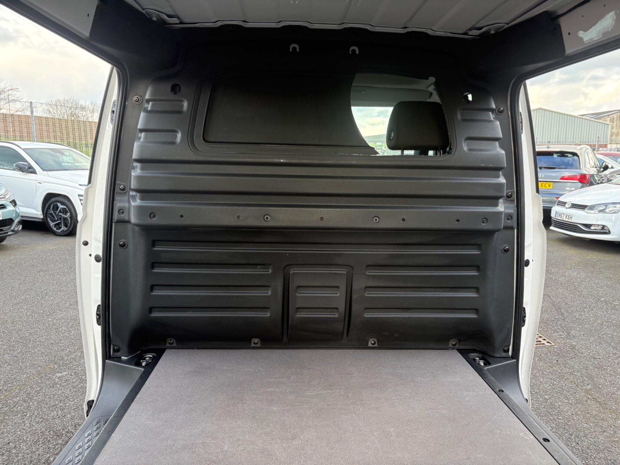 Volkswagen ID. Buzz Cargo