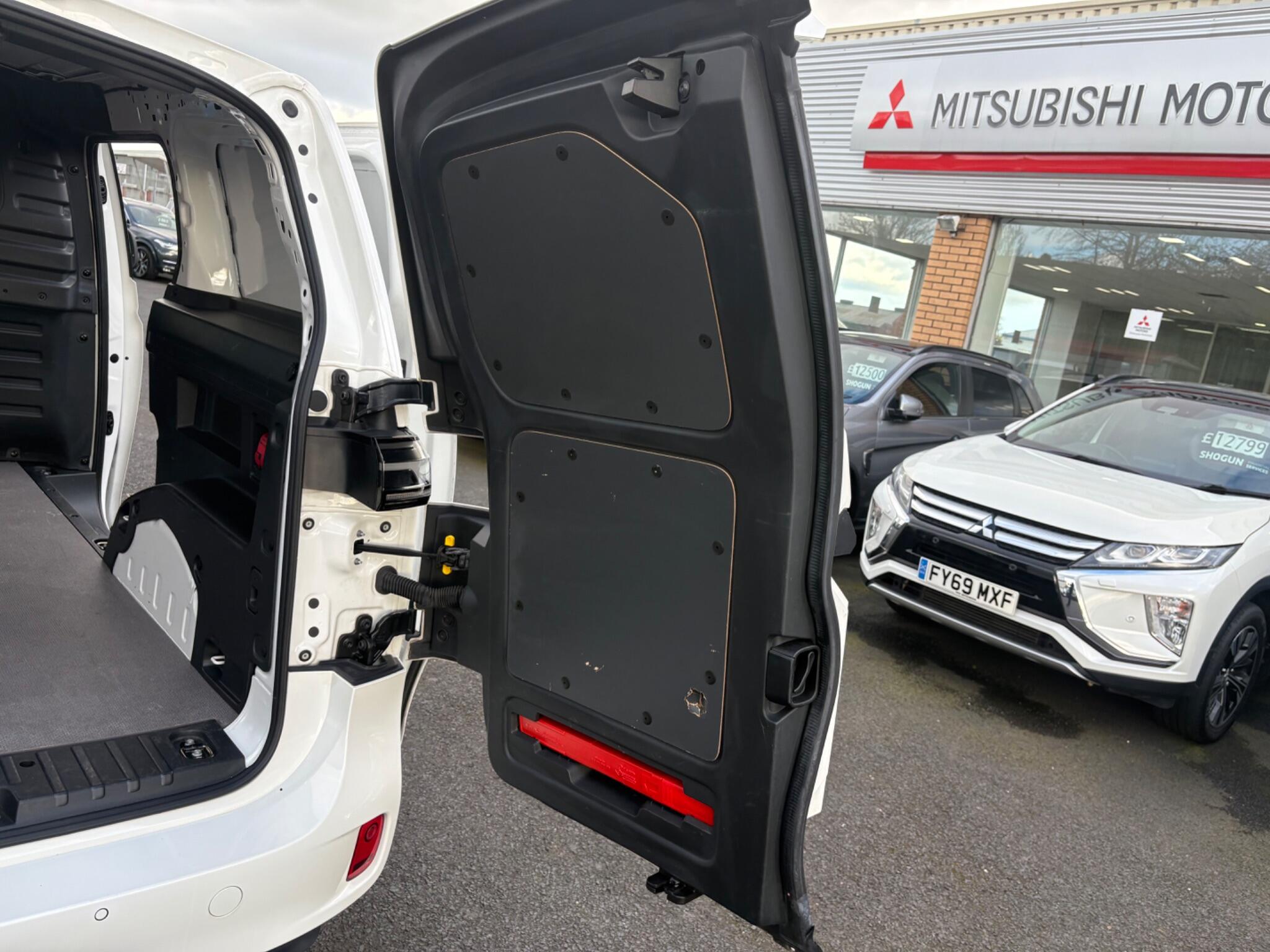 Volkswagen ID. Buzz Cargo