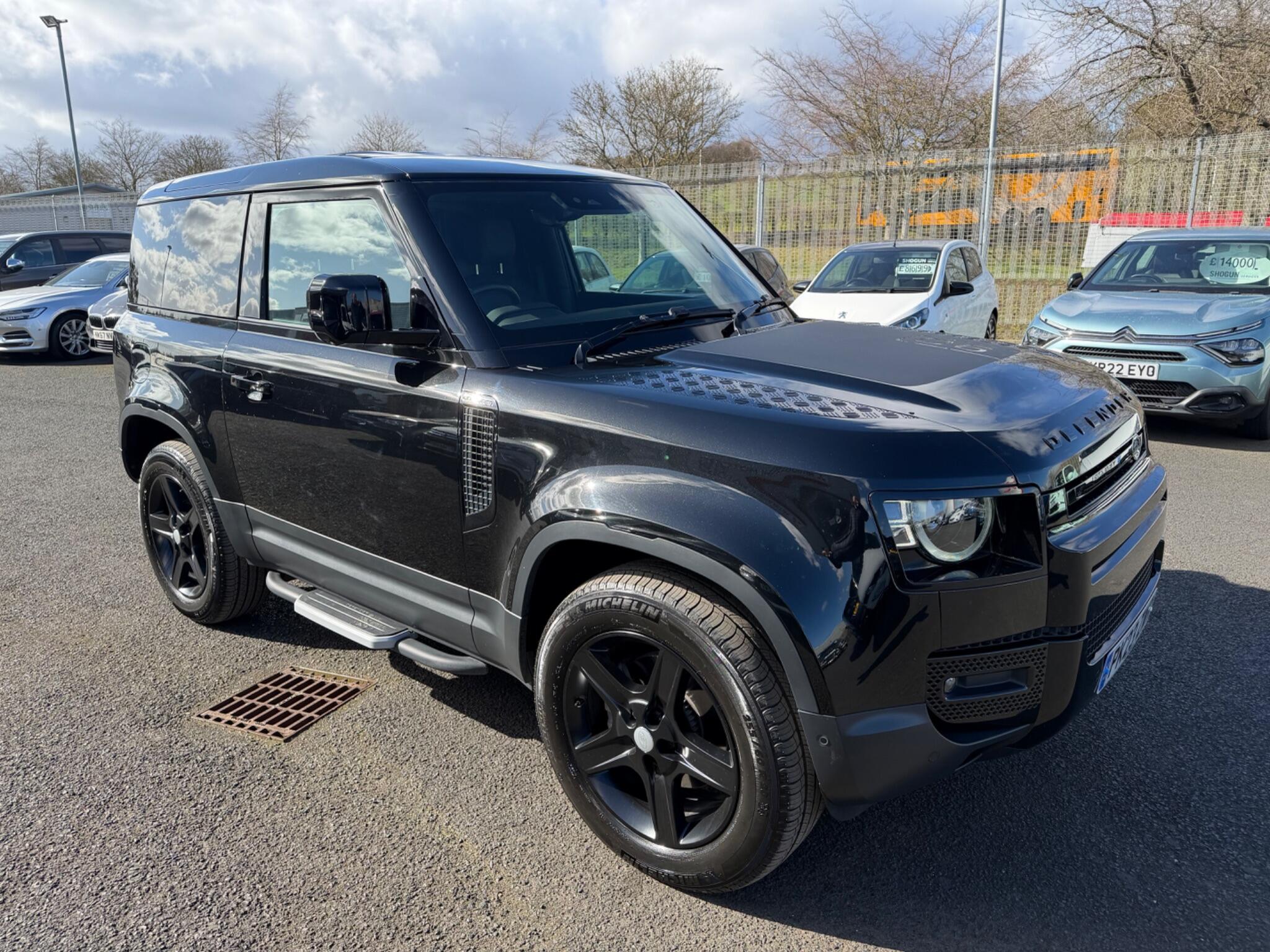 Land Rover Defender 90