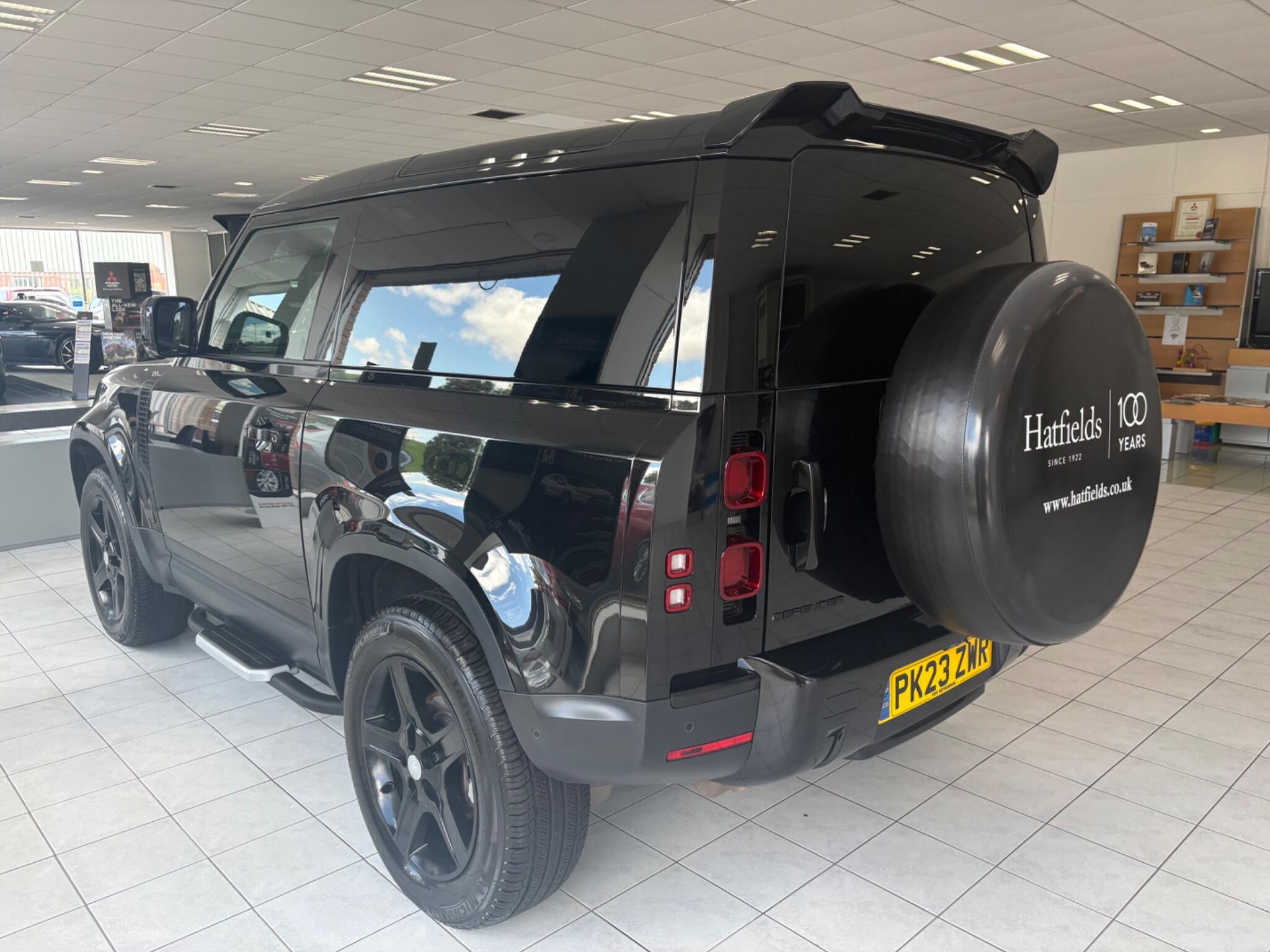 Land Rover Defender 90