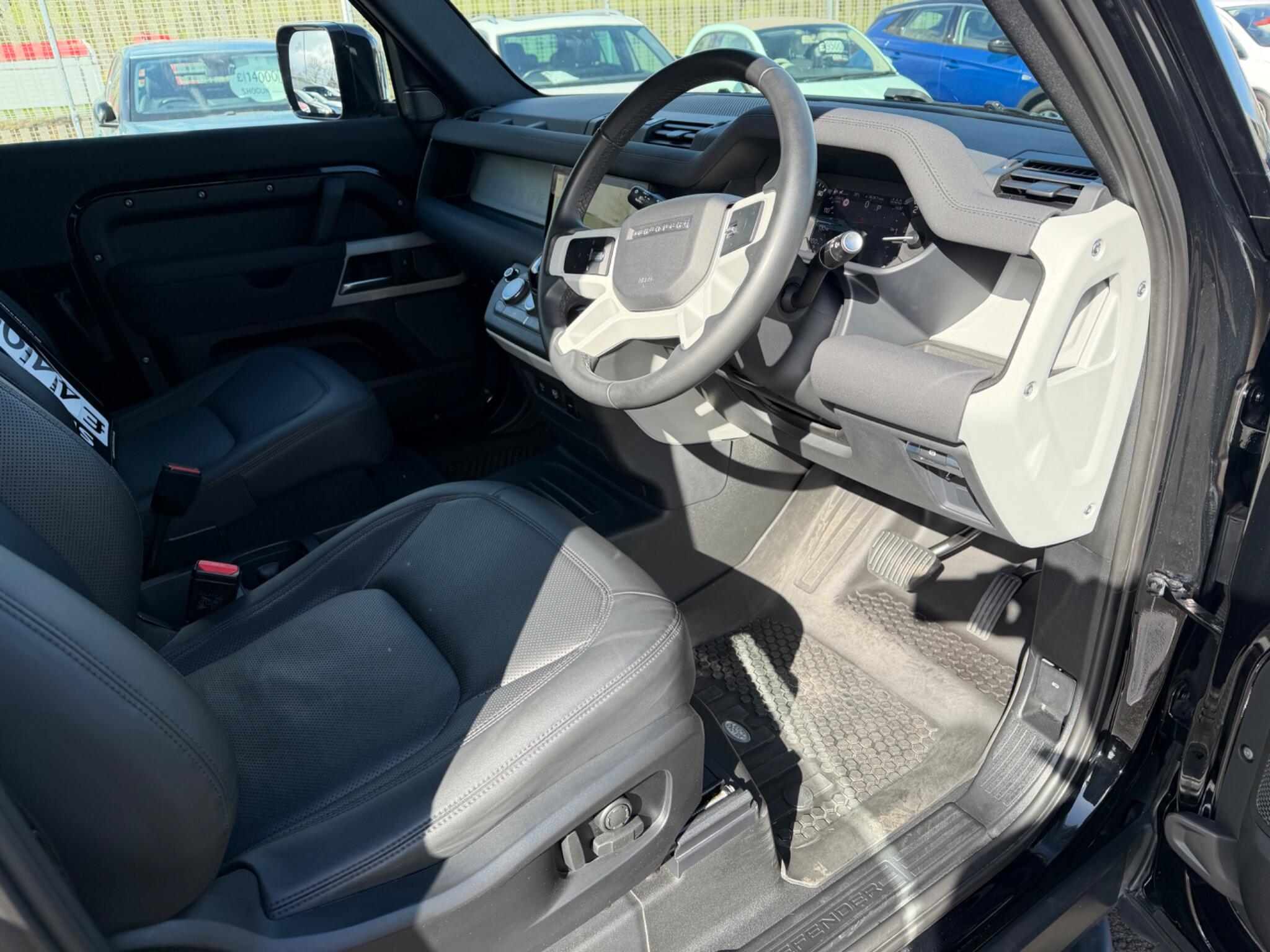 Land Rover Defender 90