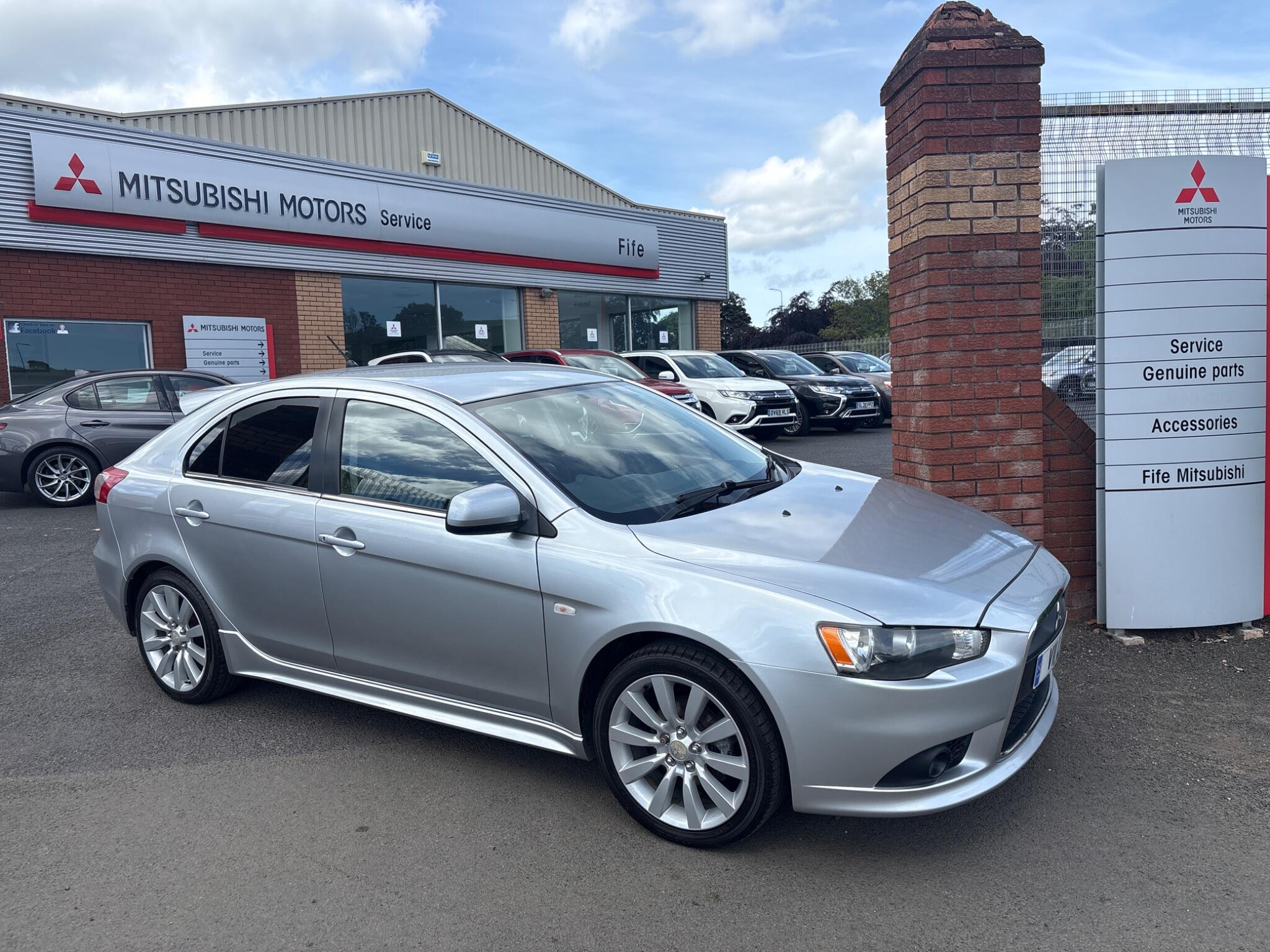 Mitsubishi Lancer