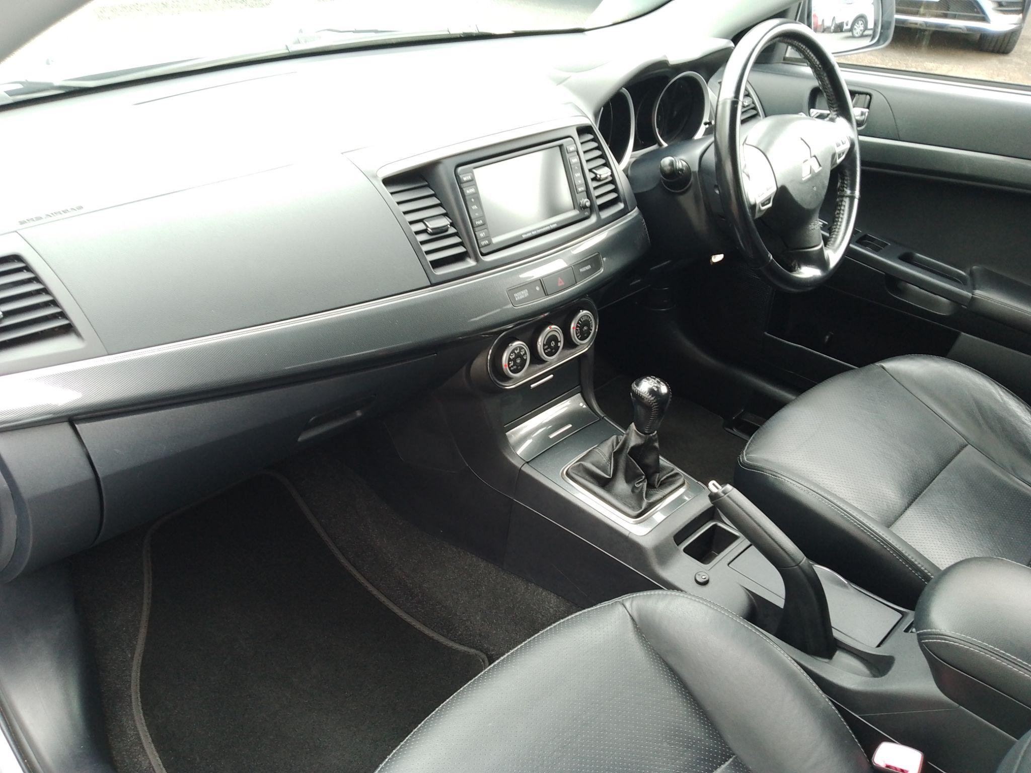 Mitsubishi Lancer