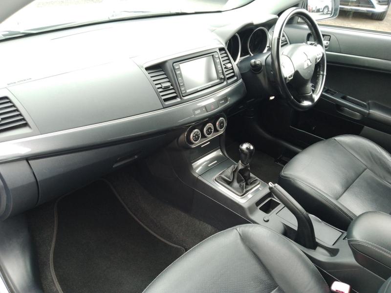 Mitsubishi Lancer
