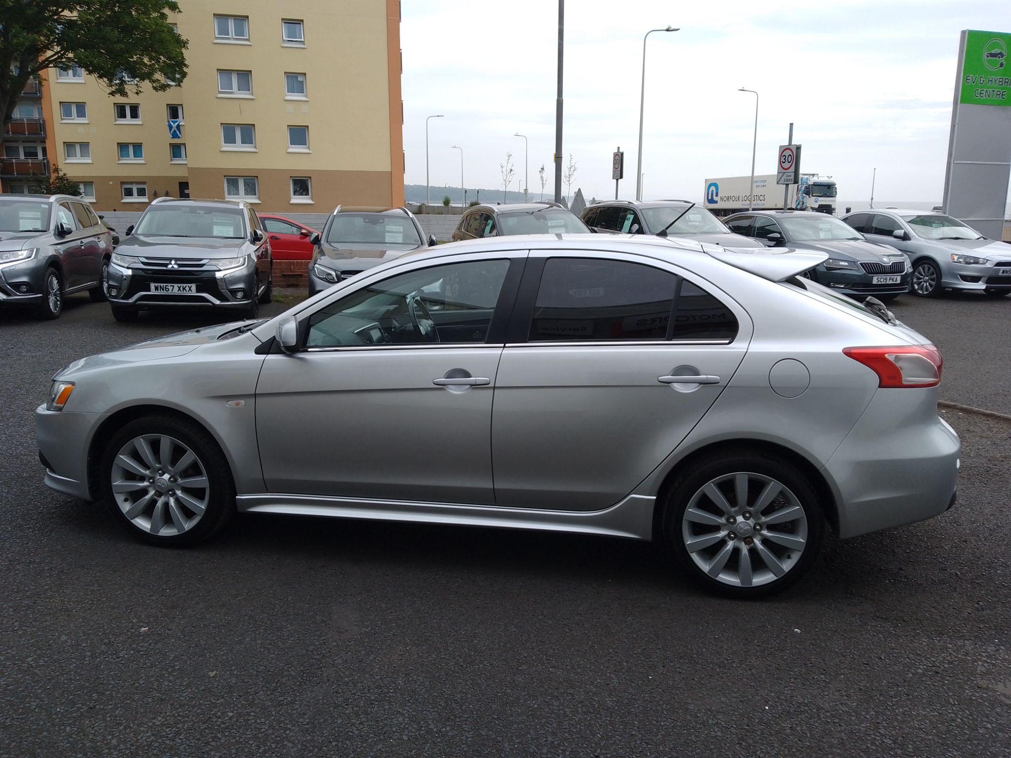 Mitsubishi Lancer