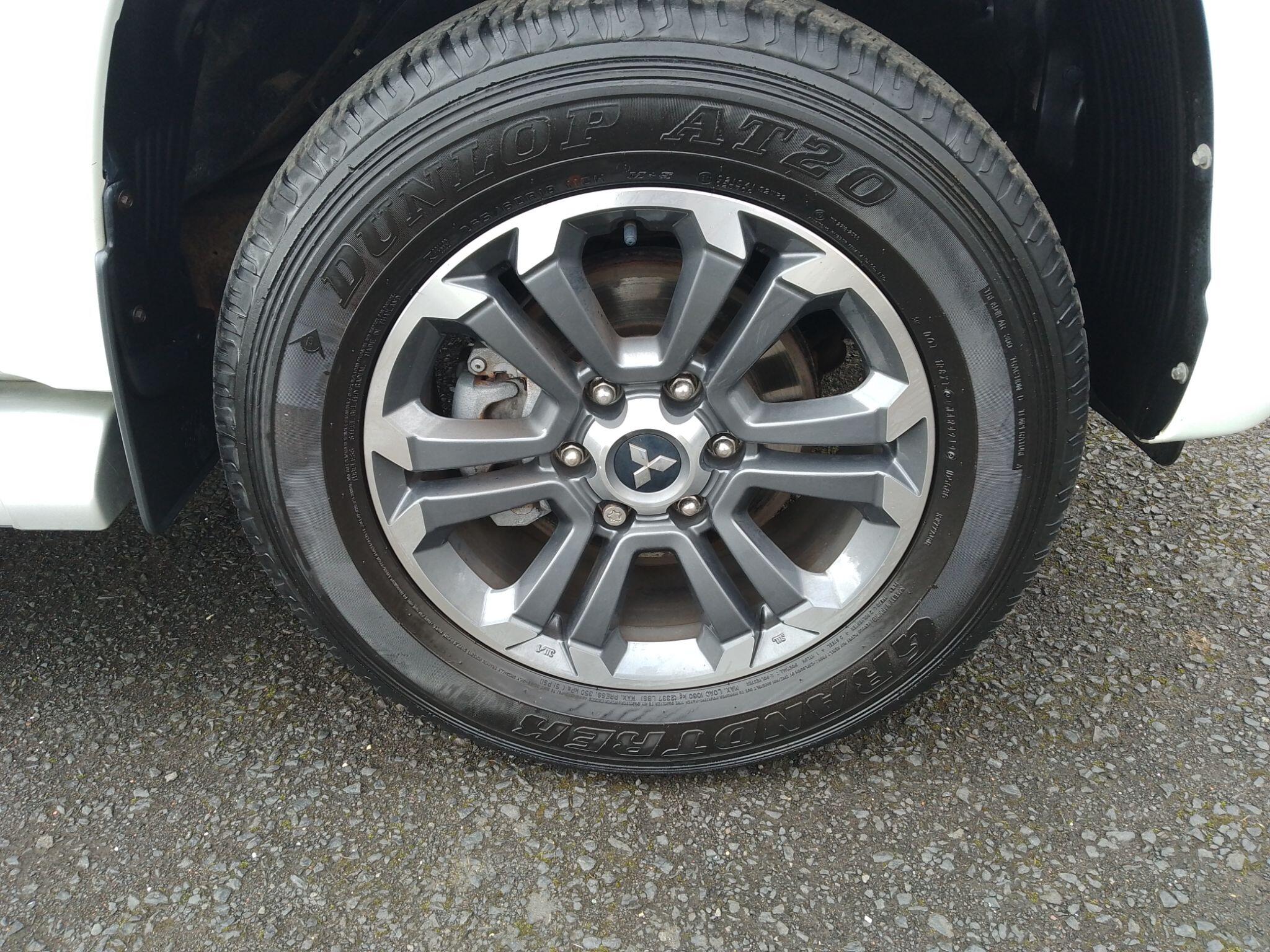 Mitsubishi L200