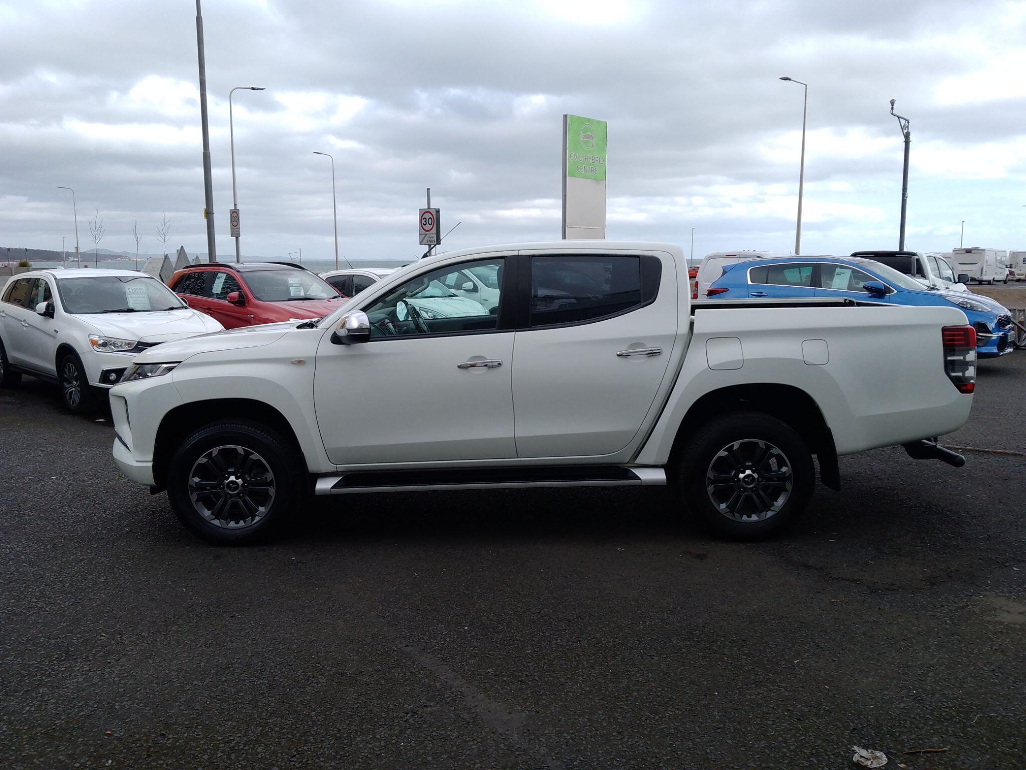 Mitsubishi L200