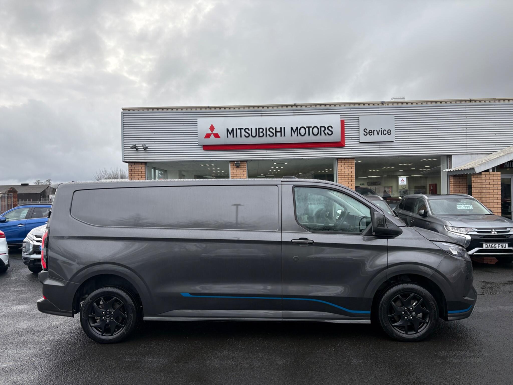 Ford E-Transit Custom