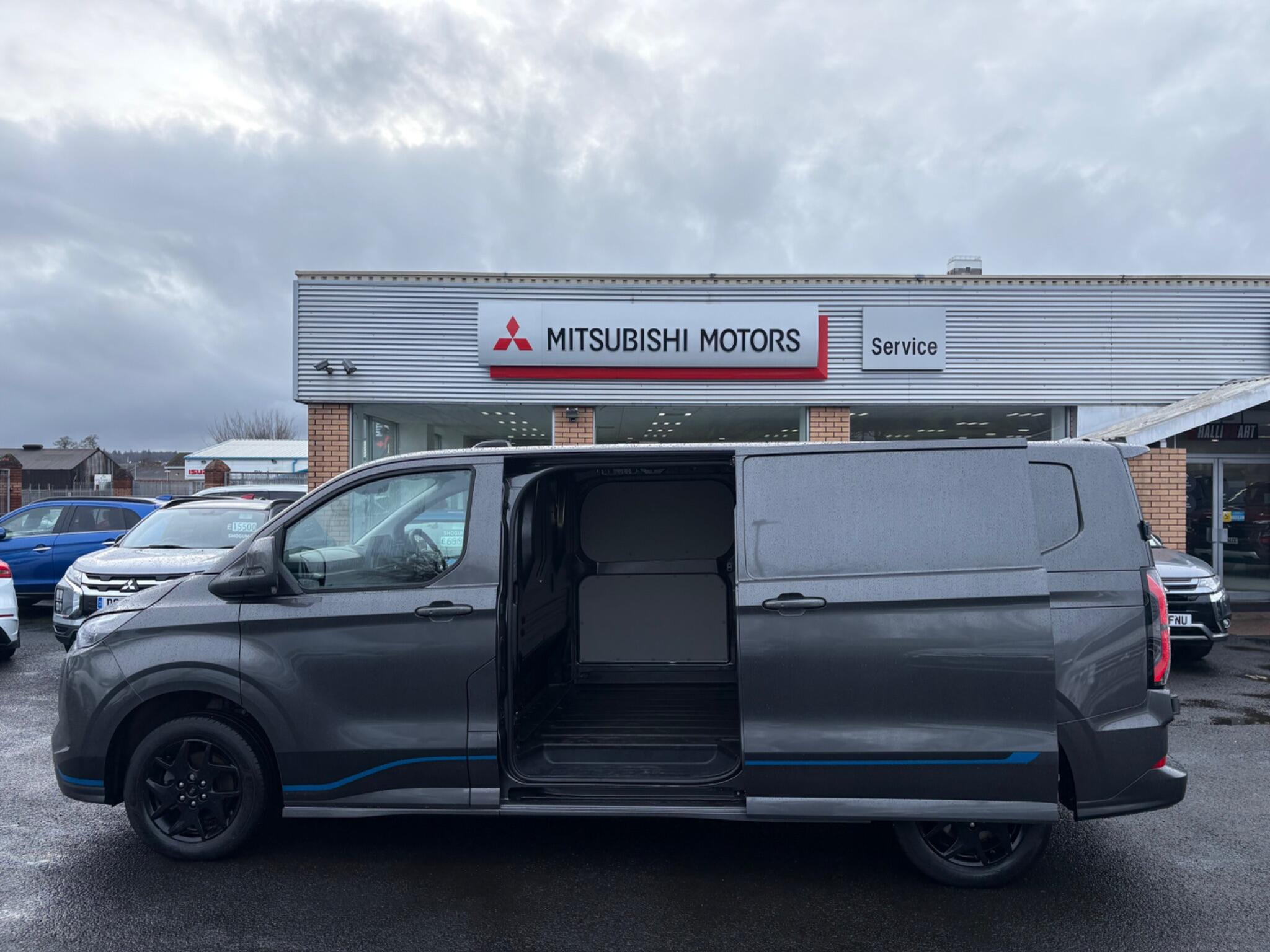 Ford E-Transit Custom