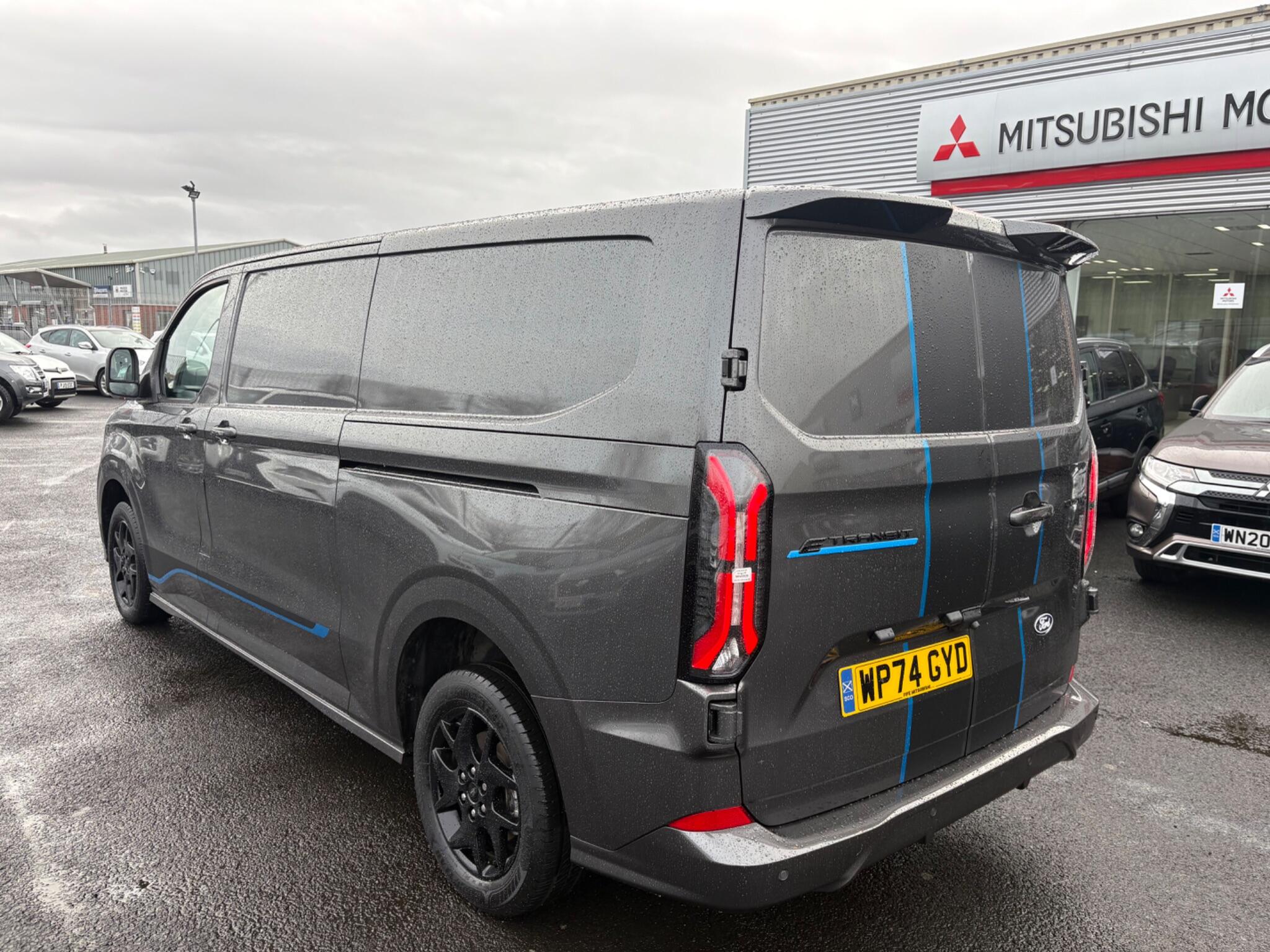 Ford E-Transit Custom