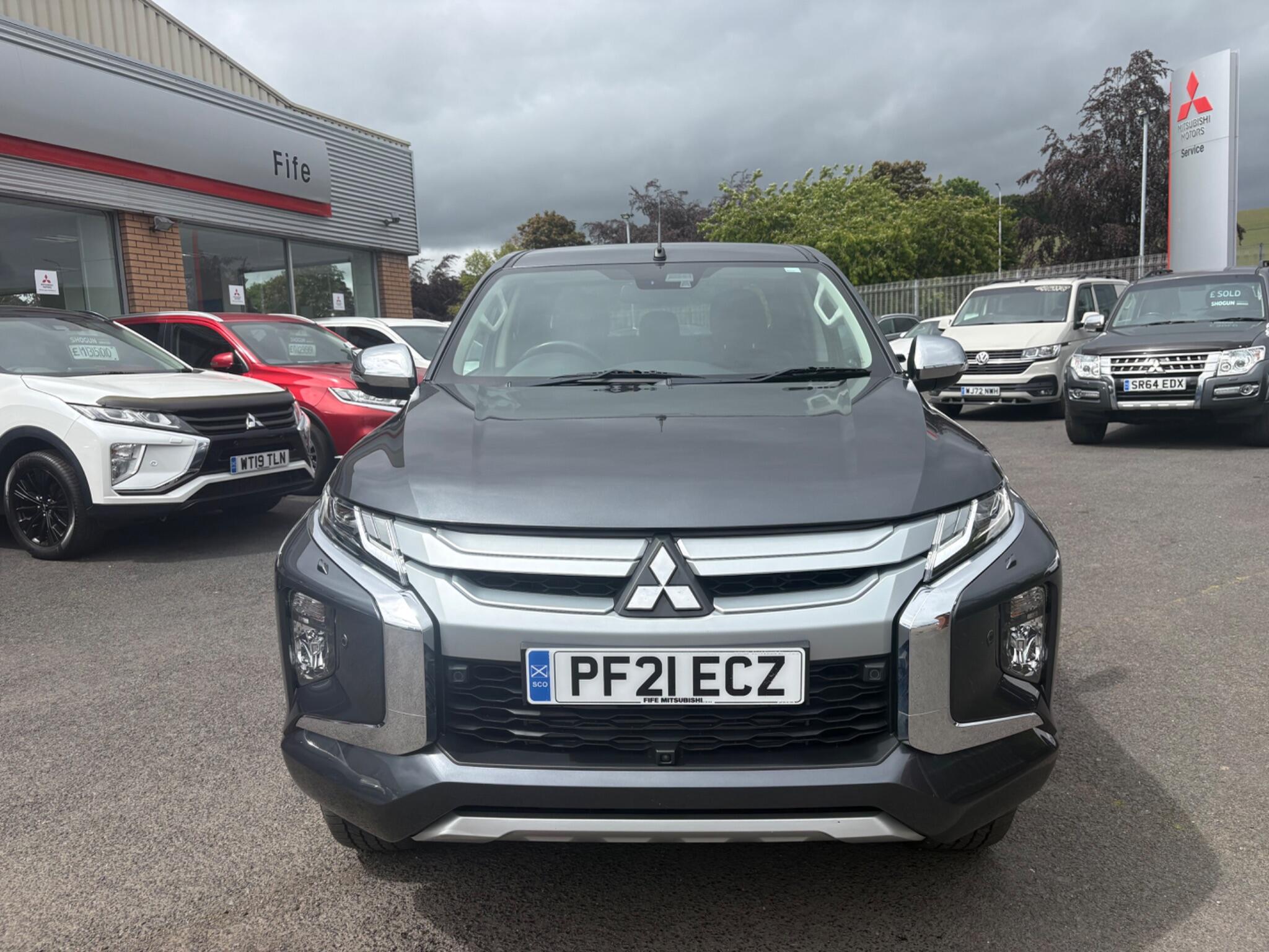 Mitsubishi L200