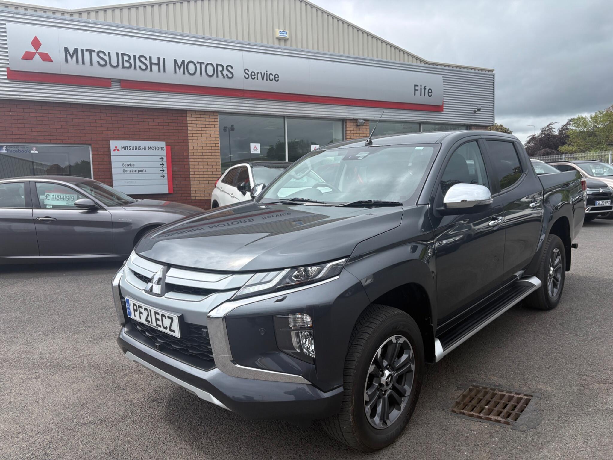 Mitsubishi L200