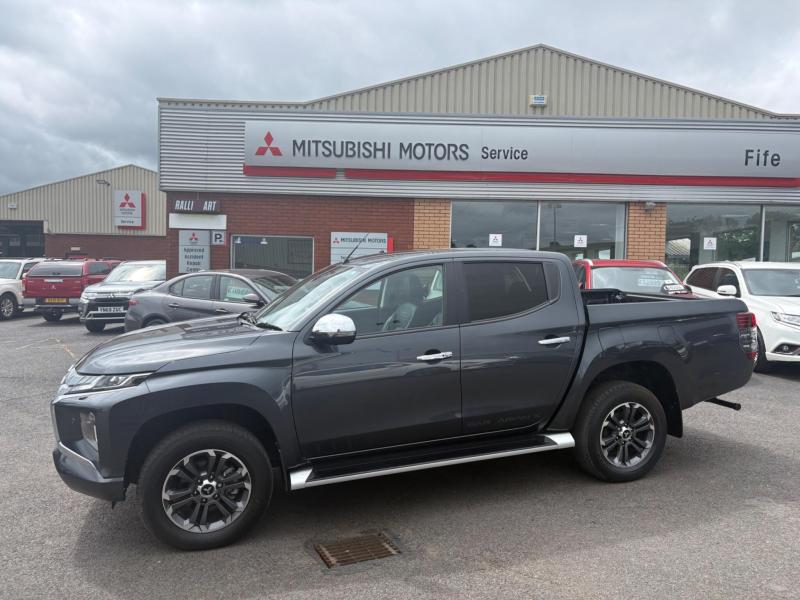 Mitsubishi L200