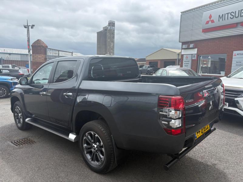 Mitsubishi L200