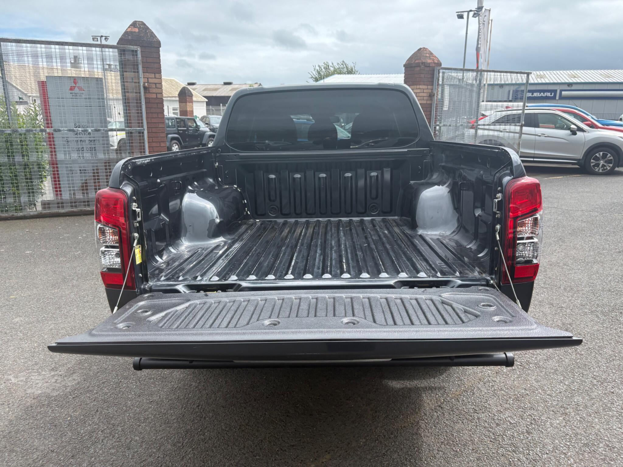 Mitsubishi L200