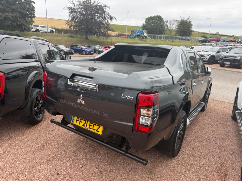 Mitsubishi L200