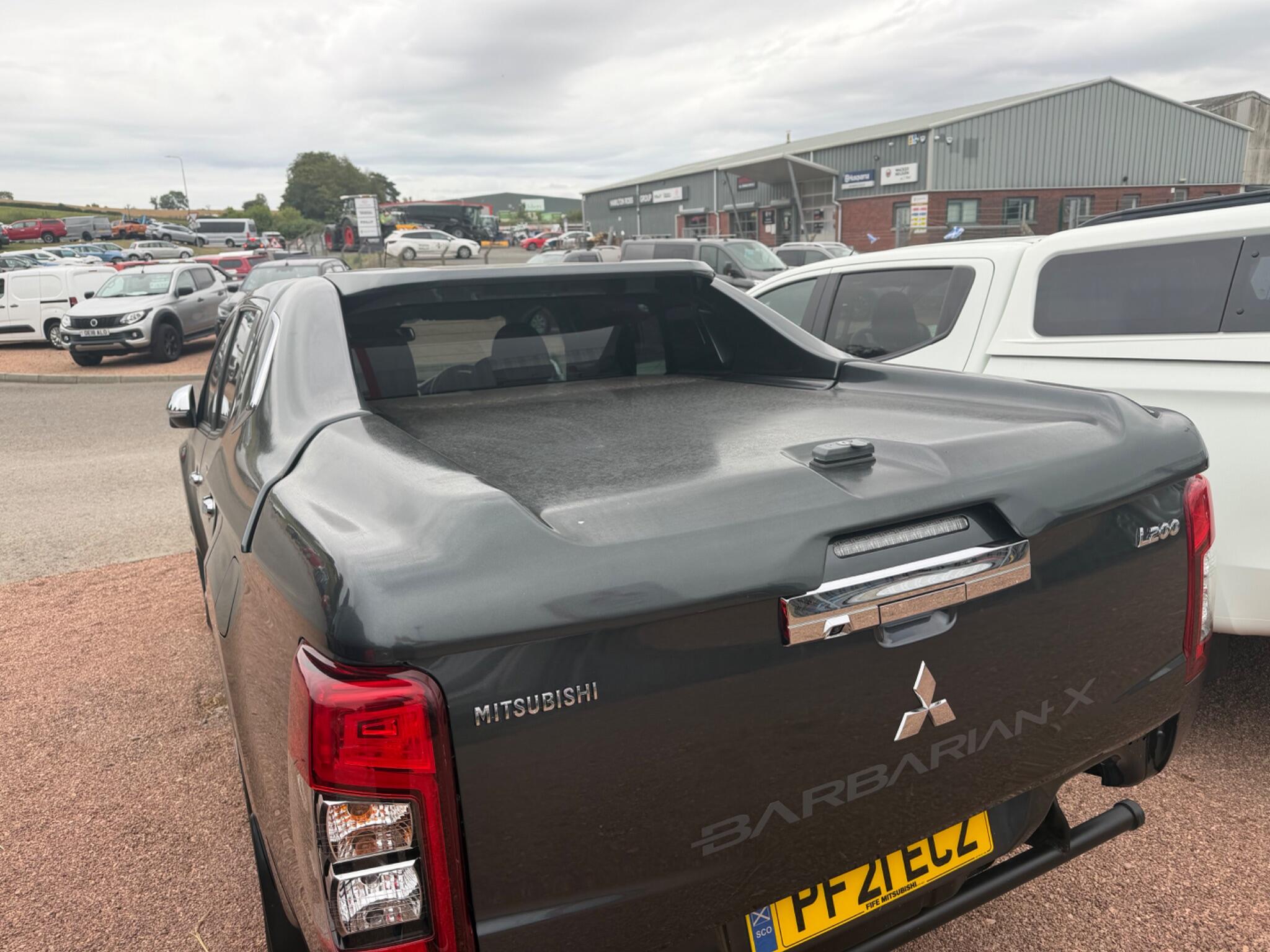 Mitsubishi L200