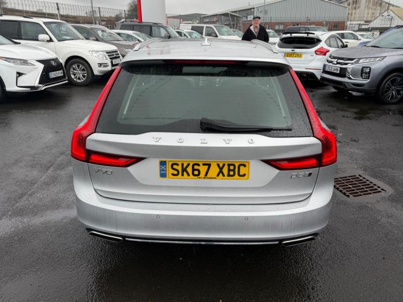 Volvo V90