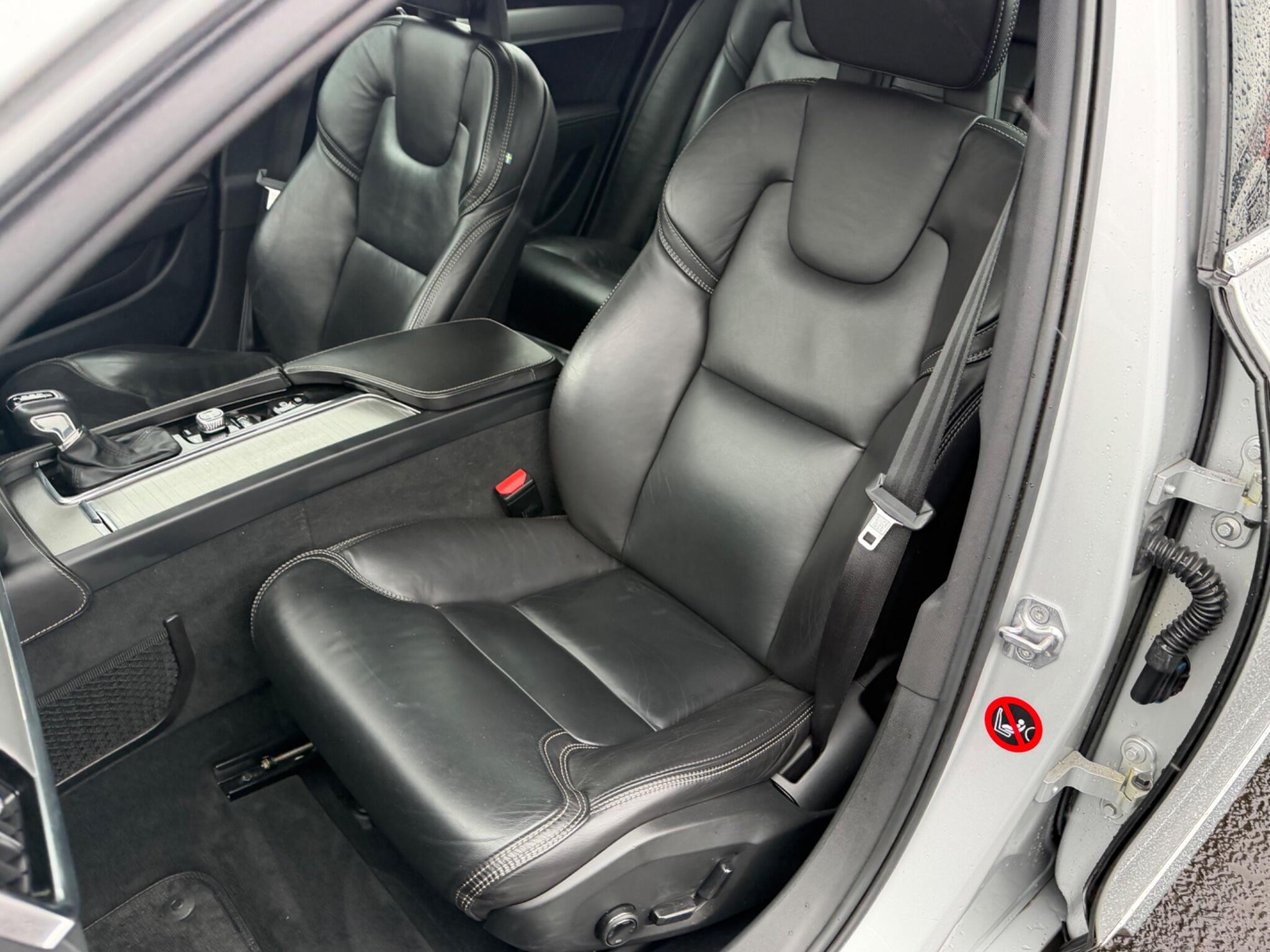 Volvo V90