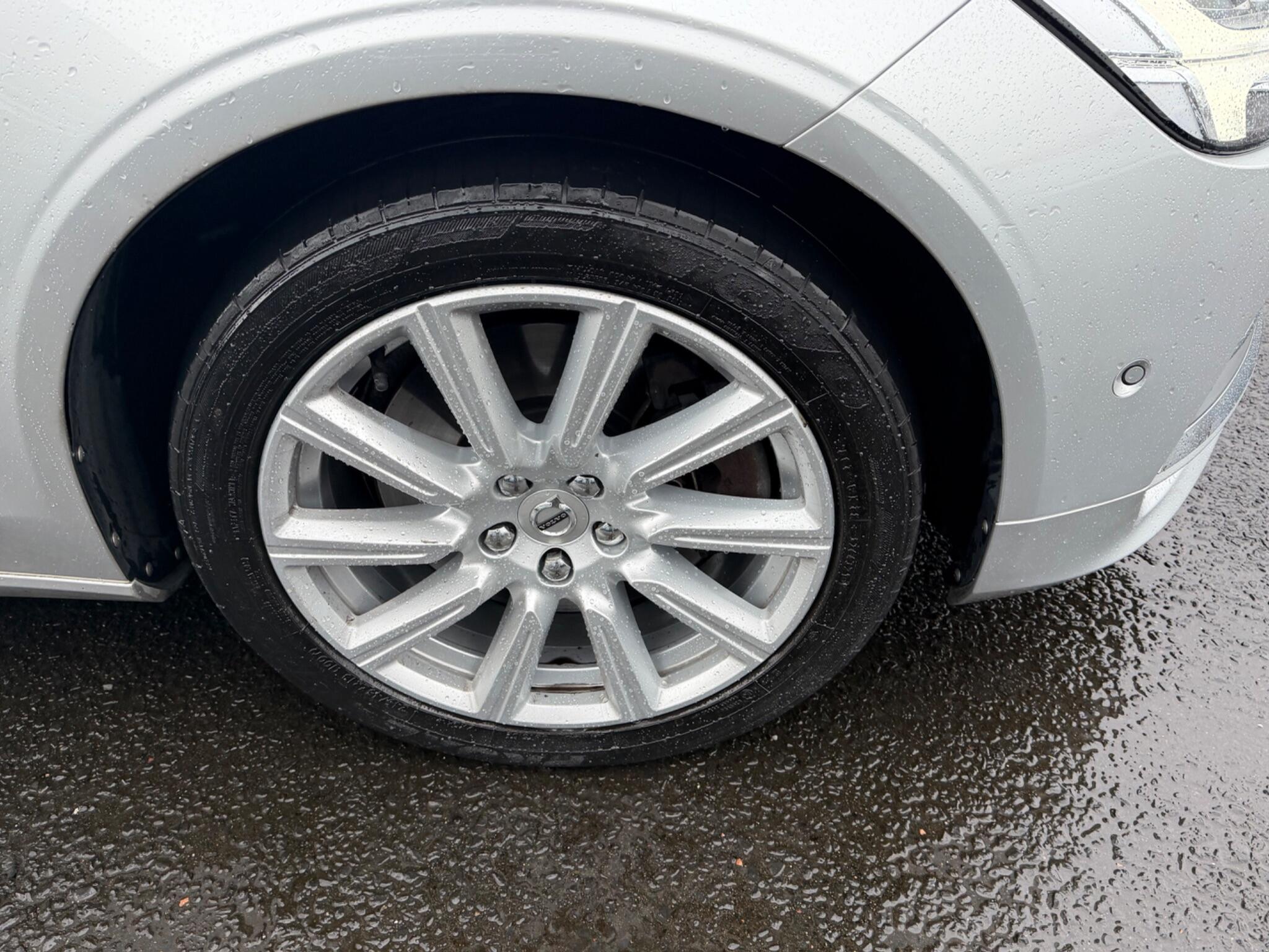 Volvo V90