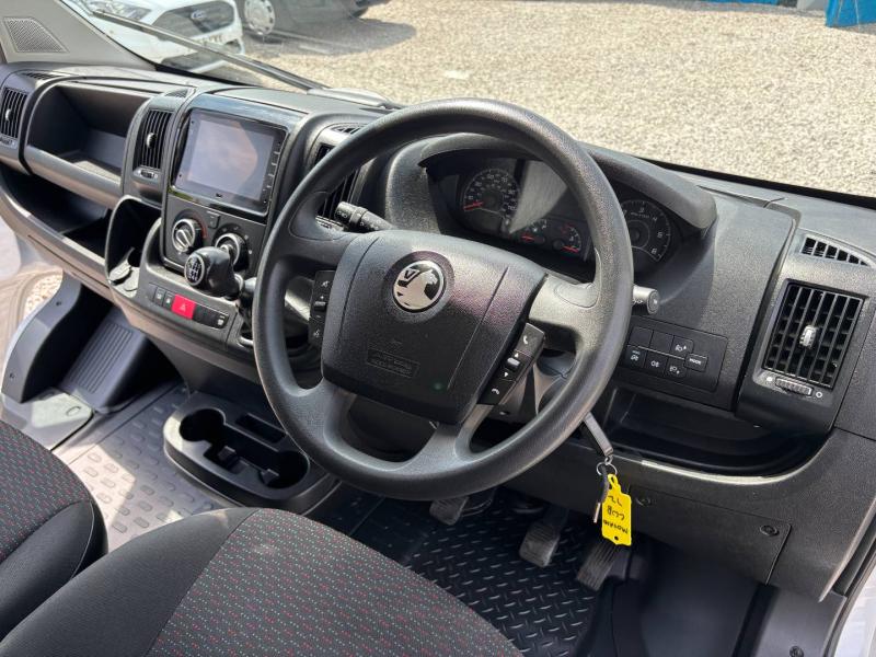 Vauxhall Movano