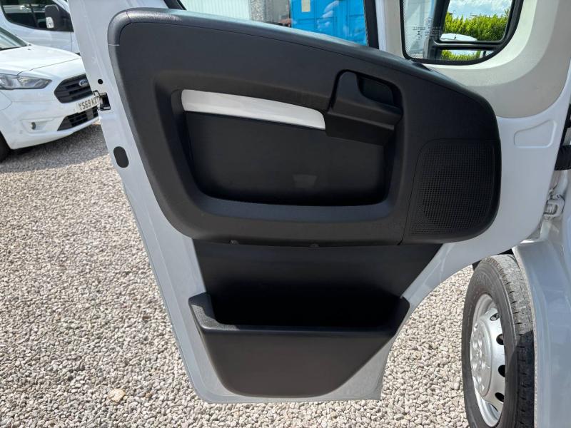 Vauxhall Movano