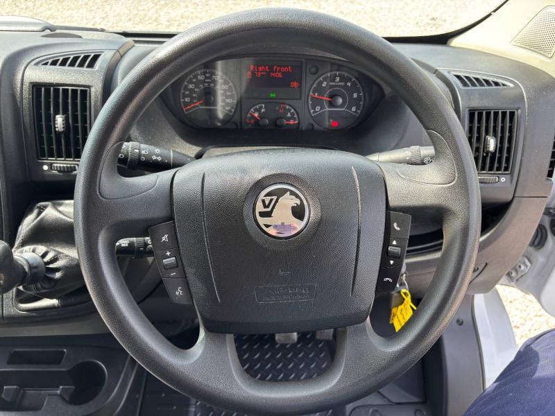 Vauxhall Movano
