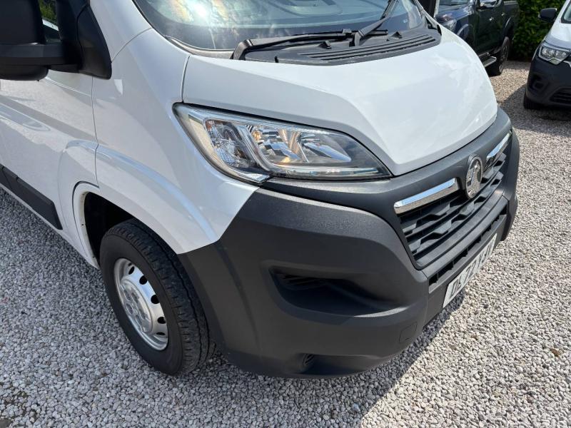 Vauxhall Movano