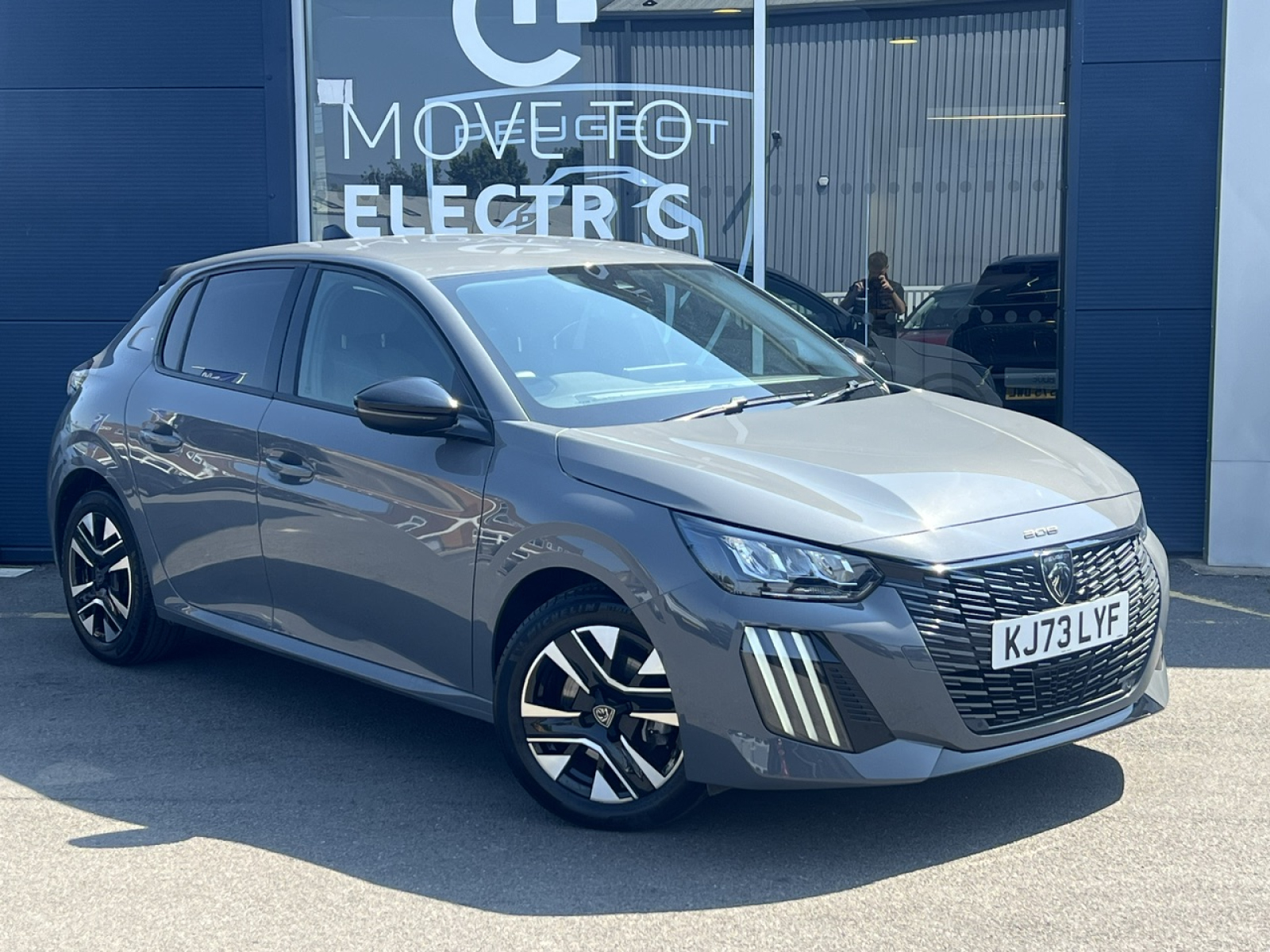 Peugeot 208