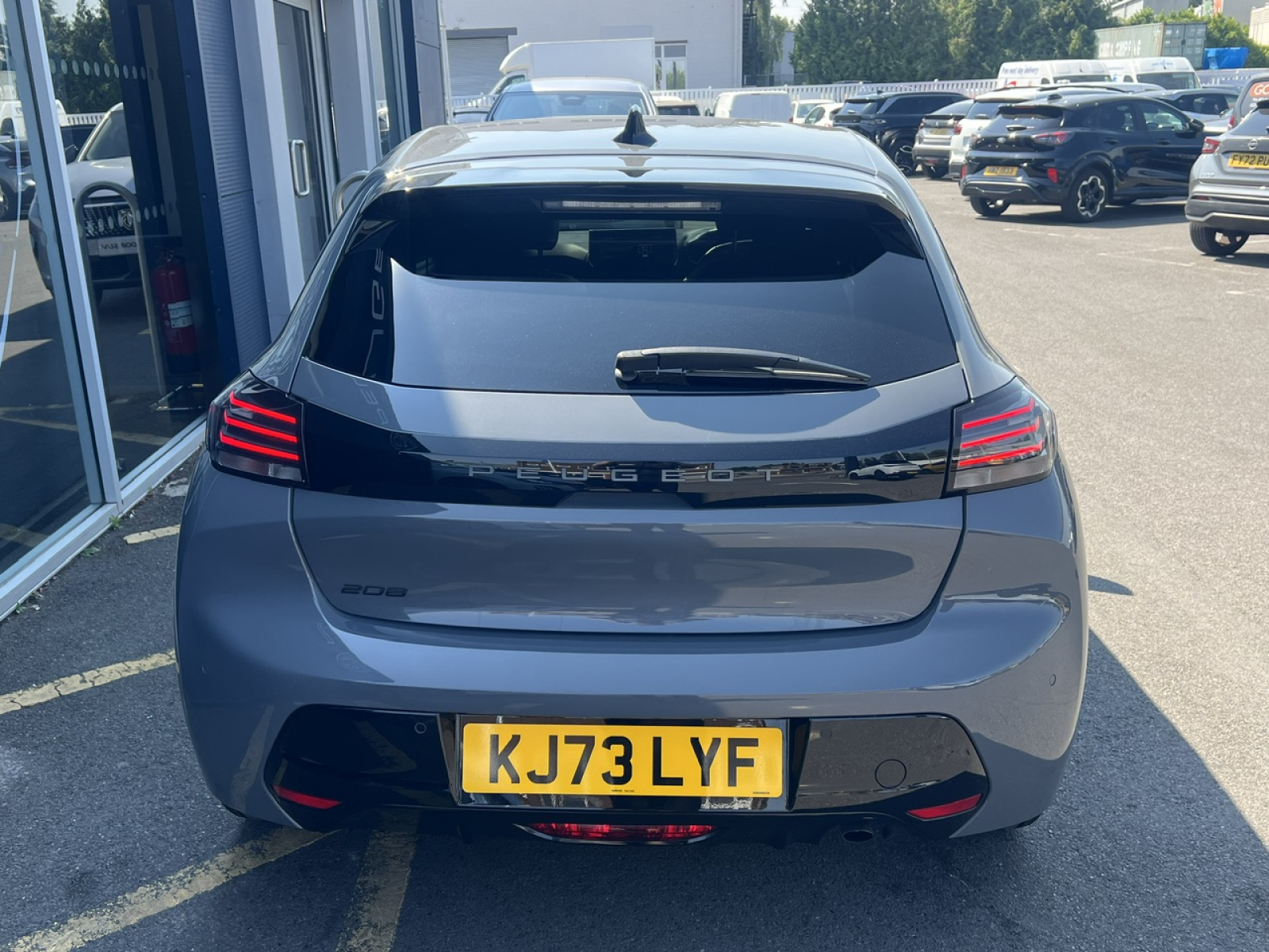 Peugeot 208