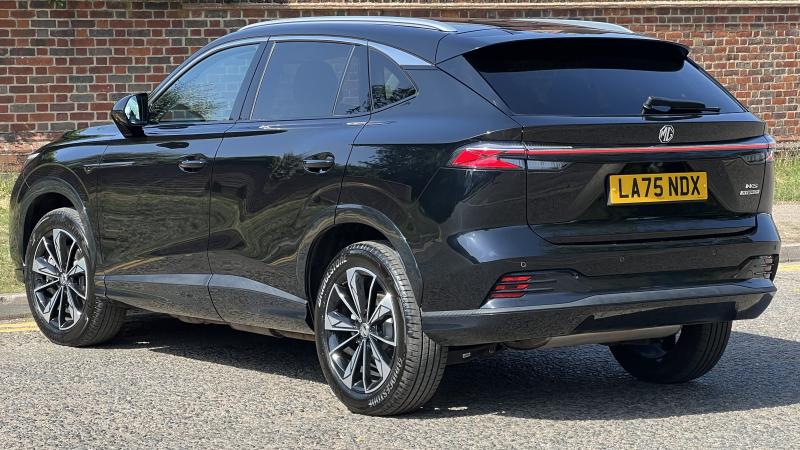 MG Motor UK HS