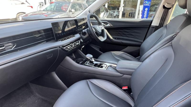 MG Motor UK HS