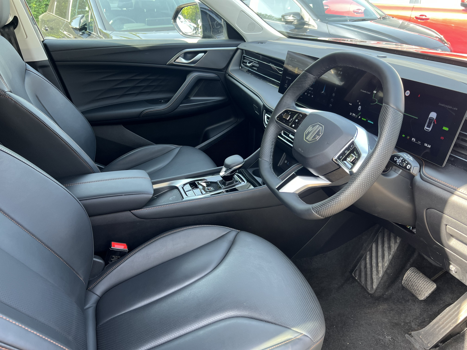 MG Motor UK HS