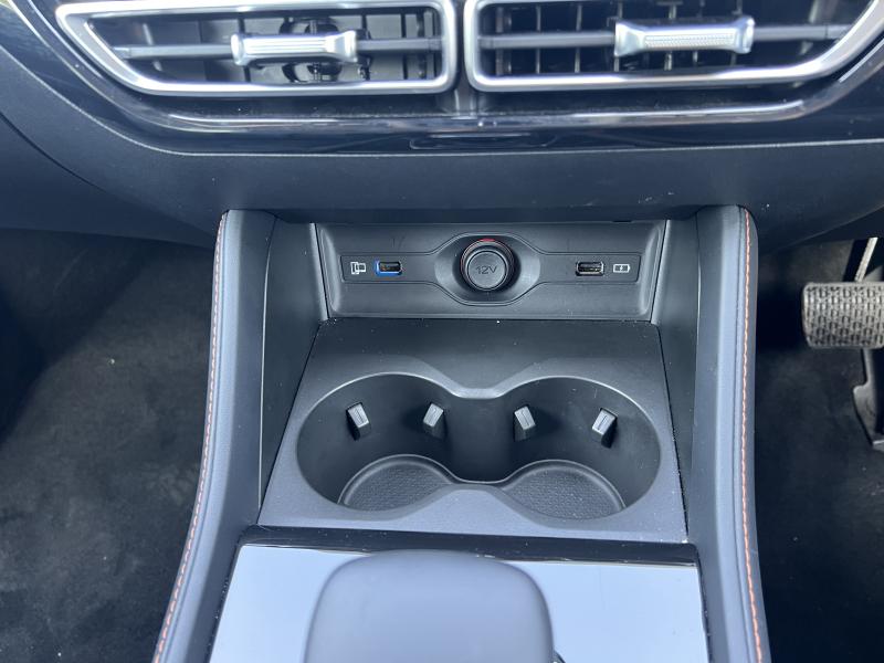 MG Motor UK HS