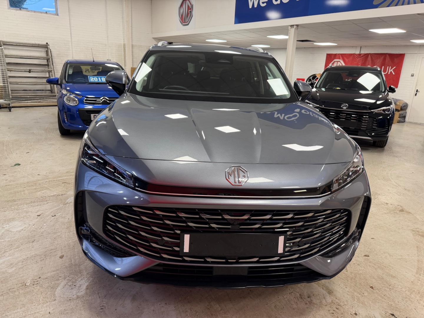MG Motor UK HS