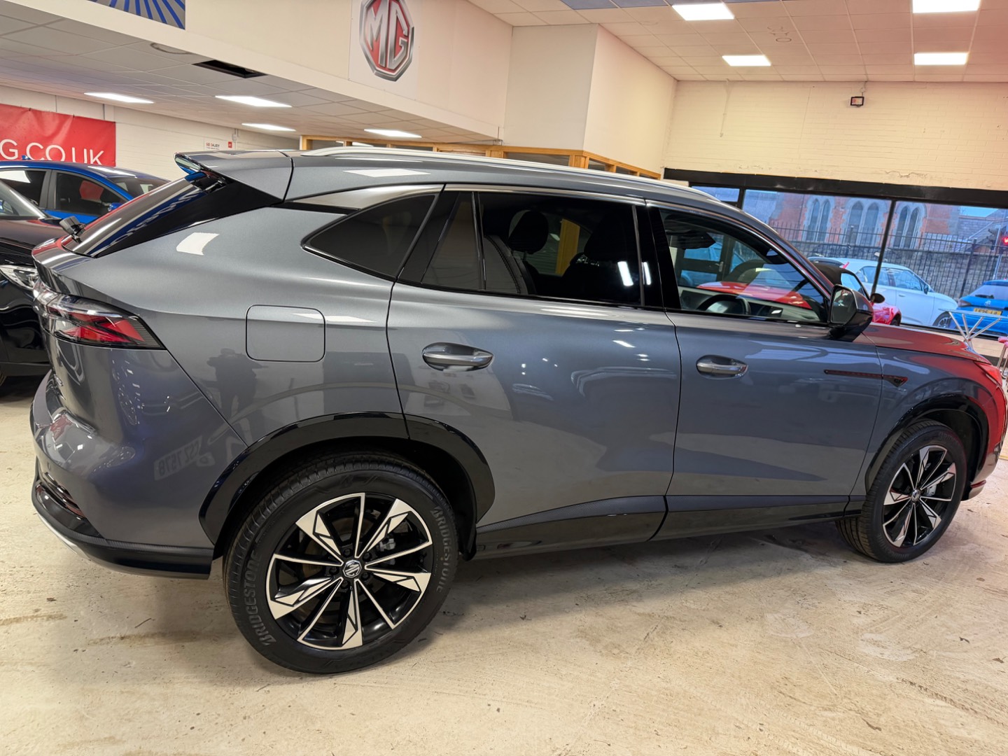 MG Motor UK HS