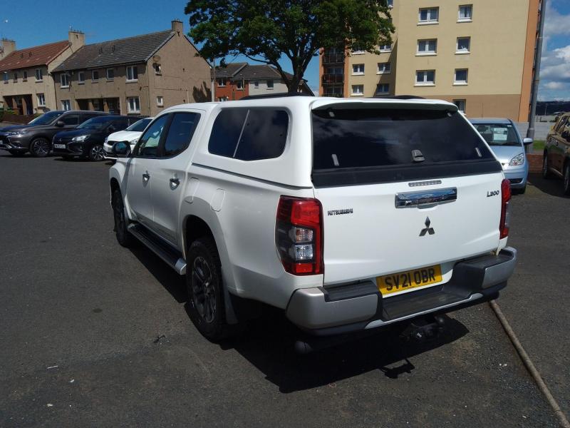 Mitsubishi L200