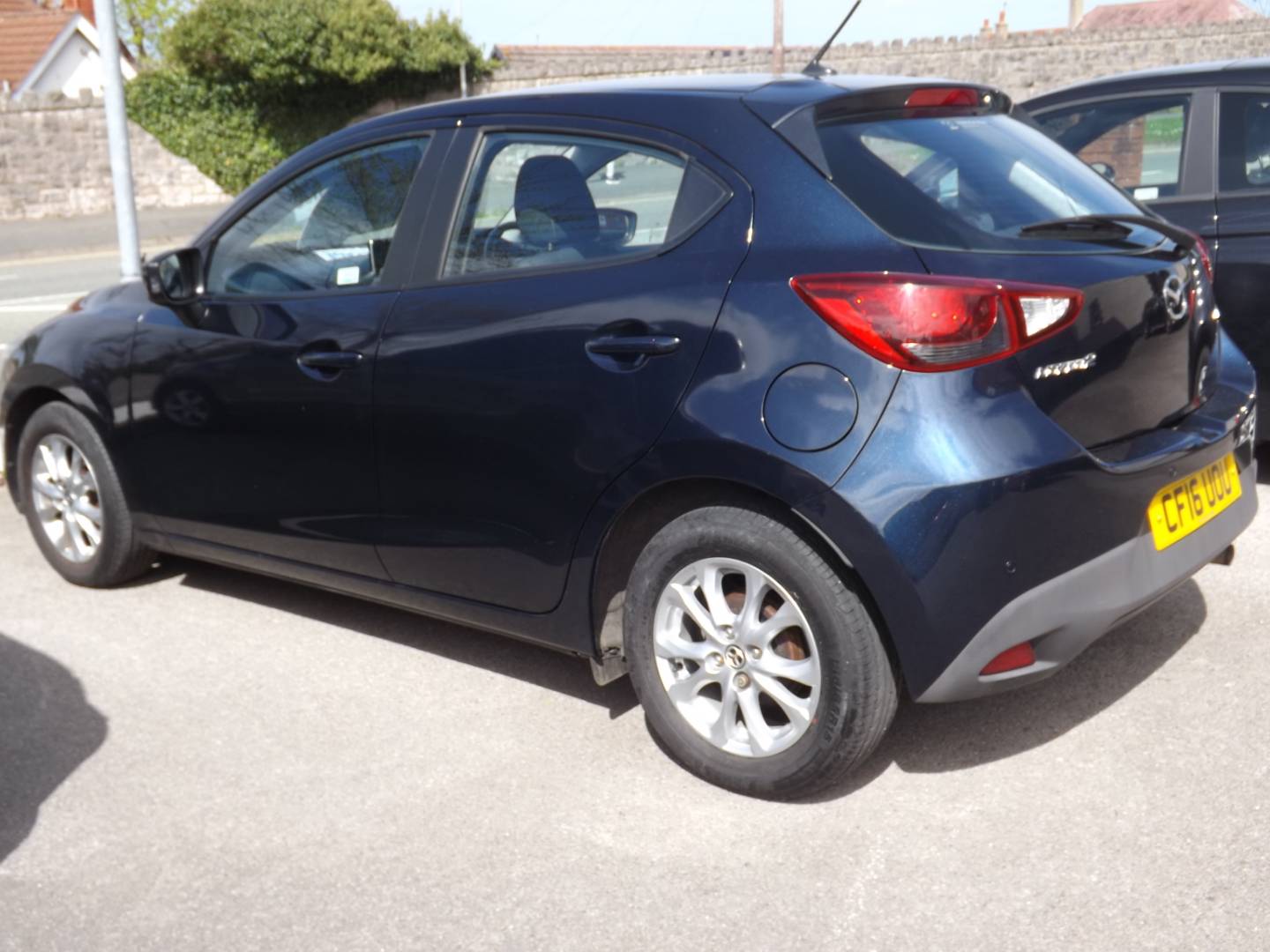 Mazda 2