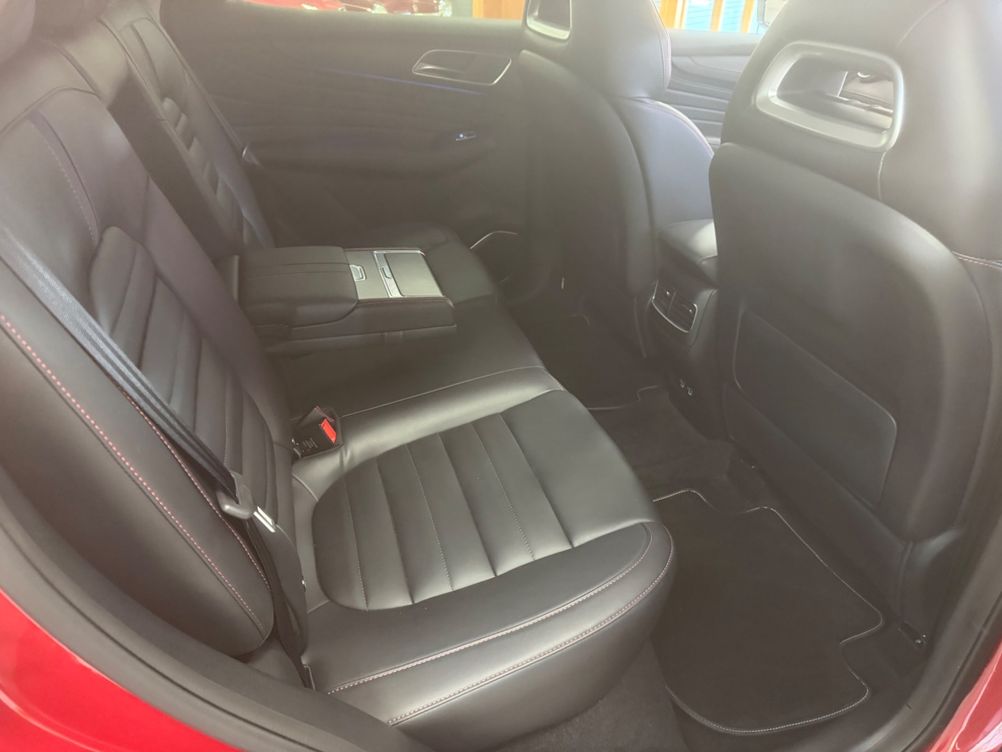MG Motor UK HS