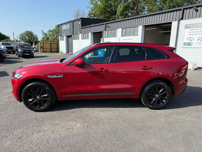 Jaguar F-Pace