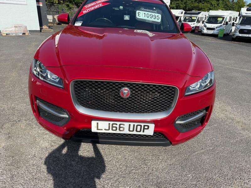 Jaguar F-Pace