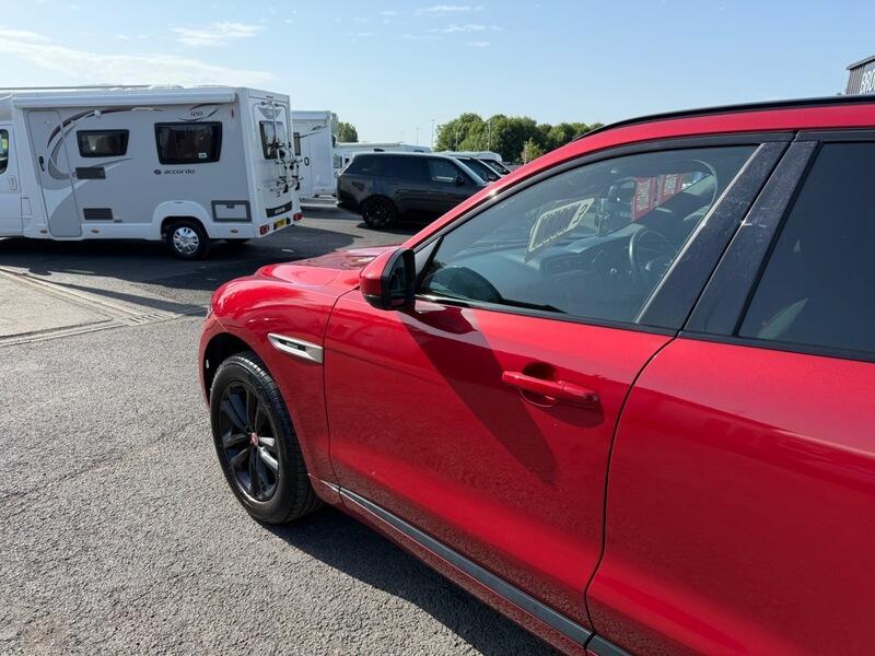 Jaguar F-Pace